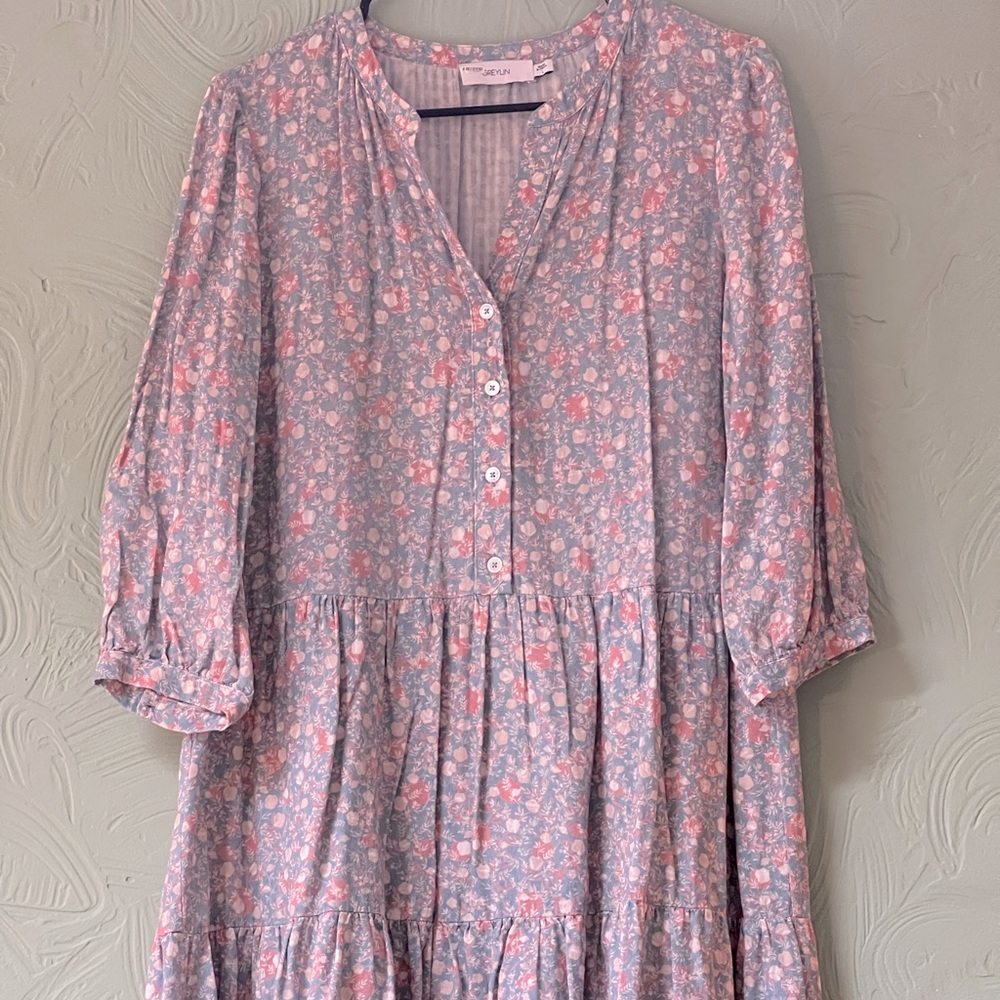 Babydoll floral print dress. Brand: Greylin Size: Large